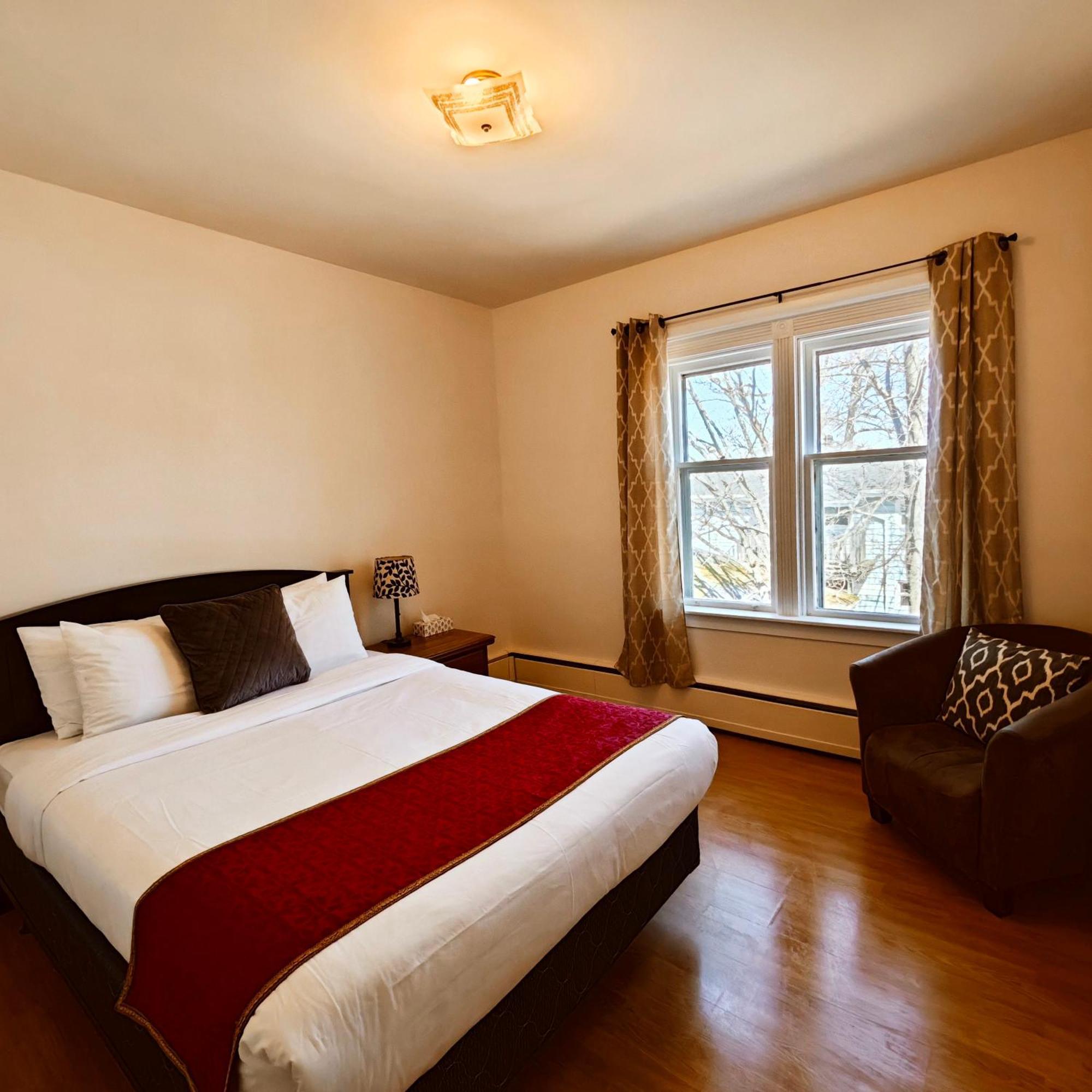 Andy'S Blue House Bed & Breakfast Charlottetown Bagian luar foto