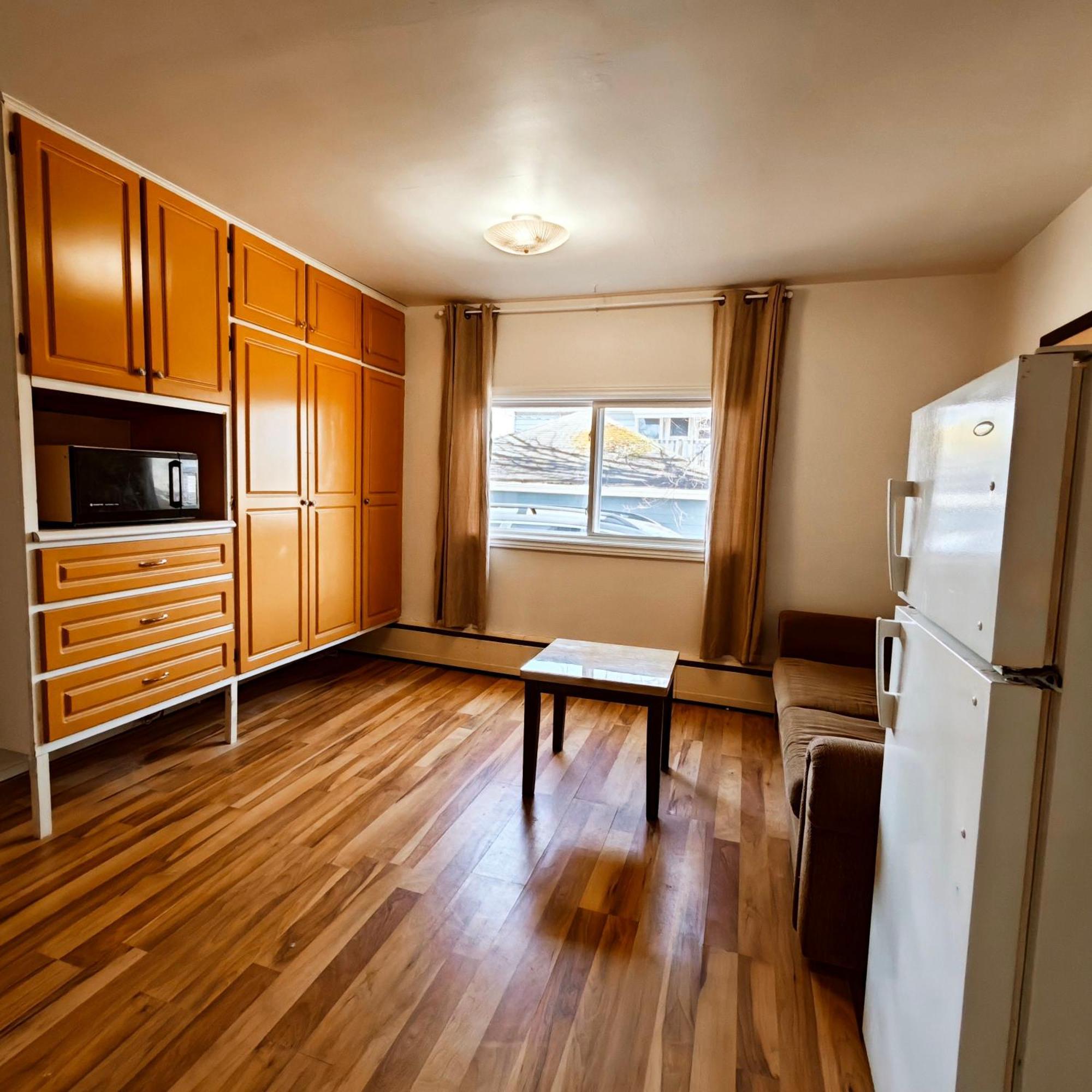 Andy'S Blue House Bed & Breakfast Charlottetown Bagian luar foto