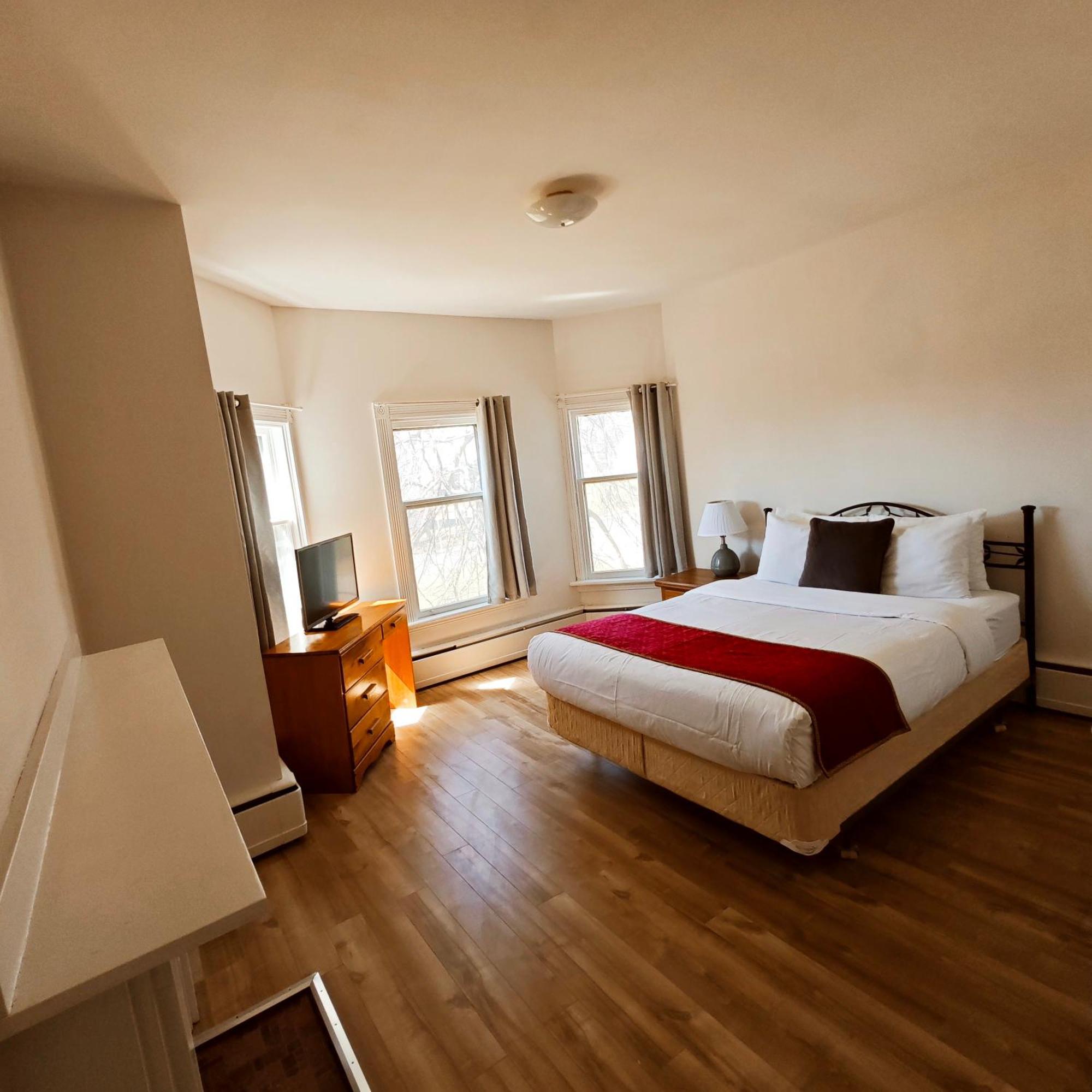 Andy'S Blue House Bed & Breakfast Charlottetown Bagian luar foto