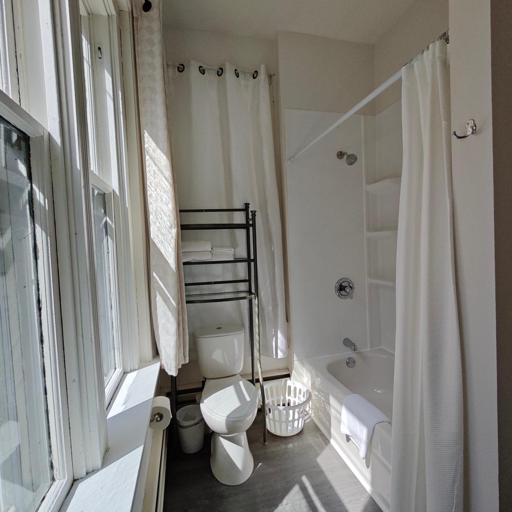 Andy'S Blue House Bed & Breakfast Charlottetown Bagian luar foto